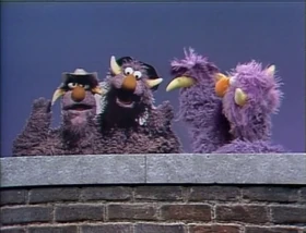 TwoHeadSameDifferentHats