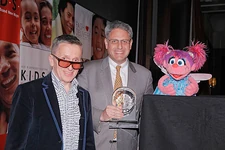 2009 KIDs-Fashion Delivers gala-3.jpg (54 KB) Doonan, Knell, and Abby