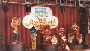 Herecomethemuppets