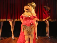 Piggy dance.jpg (124 KB)