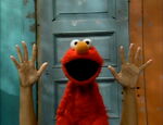 Elmo and Hands Count to 10