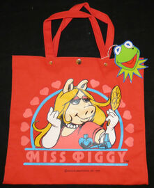 Miss Piggy tote bag 1981 art by Daryl Cagle