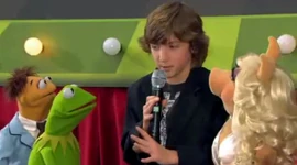 November 26, 2011Kermit, Miss Piggy, and Walter on Disney Channel's Disney 365