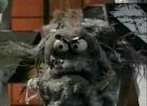 Stosh (slimy scuzz ball)