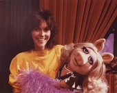 KarenCarpenter-MissPiggy-ABC-TV.jpg (527 KB)