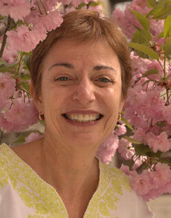 Louise Gikow.jpg