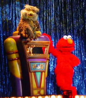 Hoots Live.jpg