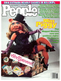 Miss Piggy on the cover of People magazine (1979)