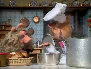  prepares hot dogs in  of 