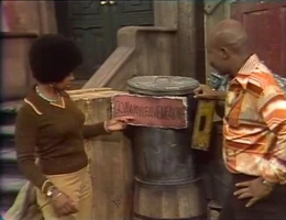 0819a.jpg (46 KB) Episode 0819