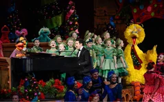 SezmeXmasConcert.jpg (82 KB)