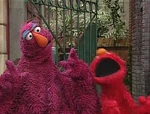 3736c.jpg (212 KB) Telly and Elmo: Hopping and Standing Still (st. scene)