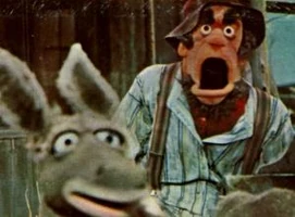 Mordecai Sledge from The Muppet Musicians of Bremen