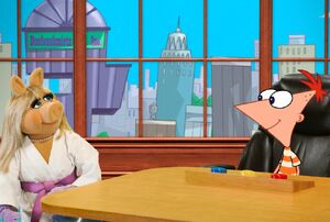 Piggy phineas and ferb