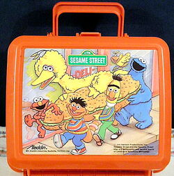 Vintage 1980s Aladdin Sesame Street Muppets Kids Lunchbox Lunch Box w/  Thermos