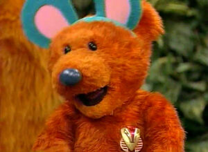 Ojo's Star Trek-like badge