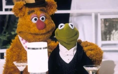 GMC-Dubonnet-FozzieKermit.jpg (109 KB)