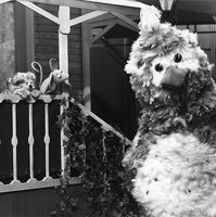 PinoTommieIeniemienieOld.jpg (83 KB) One of the few past Pino puppets.