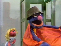 Super Grover: Telephone Booth (113 KB) Telephone Booth
