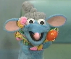 Grandmaflutter.jpg (66 KB) Grandma Flutter