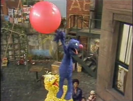 Grover in Sesame Street Episode 0936