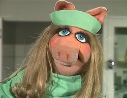 Miss Piggy S Alternate Identities Muppet Wiki Fandom