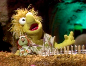 Cotterpin wearing a banana tree shirt.