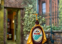 5209-SuperSunscreen.jpg (1.93 MB)