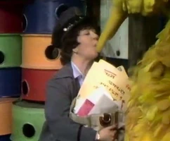 Charlotte Rae (Molly) & Big BirdSesame Street Episode 0399