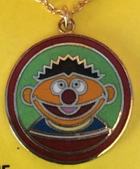 Femic necklace ernie pendant.jpg (58 KB)