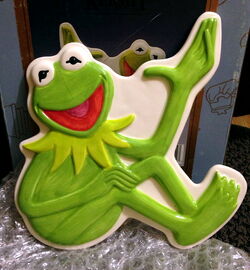 https://static.wikia.nocookie.net/muppet/images/a/ac/Treasure_craft_kermit_trivet_.jpg/revision/latest/scale-to-width-down/250?cb=20190216222212