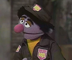 delivery man in Episode 3075