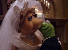 Constantine & PiggyMuppets Most Wanted blooper reel