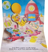 Let's Visit 03.jpg (684 KB) Baby Fozzie, Baby Kermit, Baby Gonzo, Baby Piggy in the Let's Visit... pop-up book