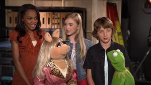 McClain, Miss Piggy, Sierra McCormick, Jake Short, and Kermit