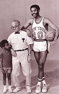 Walt Frazier, the New York Knicks: Sesame Street Episode 0146