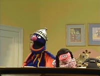 Super Grover: Telephone Call (136 KB) Telephone Call