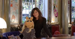Miss Piggy and Emmanuelle Alt