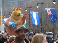 Bear and Tutter balloons at the 2008 6abc IKEA Thanksgiving Day Parade