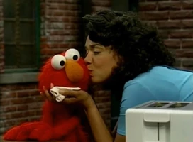 Sonia Manzano (Maria) & ElmoSesame Street Episode 3557