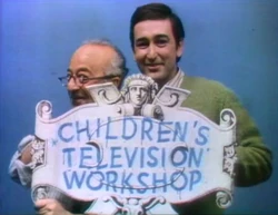 ClosingSign-BobHooperCTW-0026