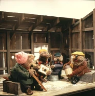 Emmet otter jbx 02.jpg (160 KB)