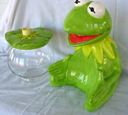 Treasure craft kermit glass bowl cookie jar 3