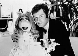 Charles Grodin and Miss Piggy