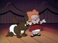 Piggy and Rowlf star in the musical Annie