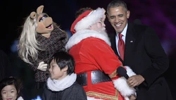 Obama-Santa-Piggy (1)