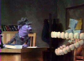 Teeth in a Sesame Street insert (First: Episode 0406)