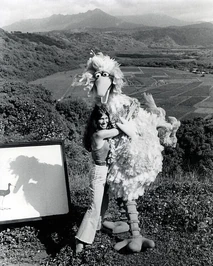 Buffy Big Bird Hawaii.jpg (176 KB) Buffy and Big Bird