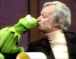 John Inman & Kermit the FrogDes O'Connor Entertains