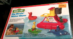 Knickerbocker 1978 big bird's water show bath toy playset 1